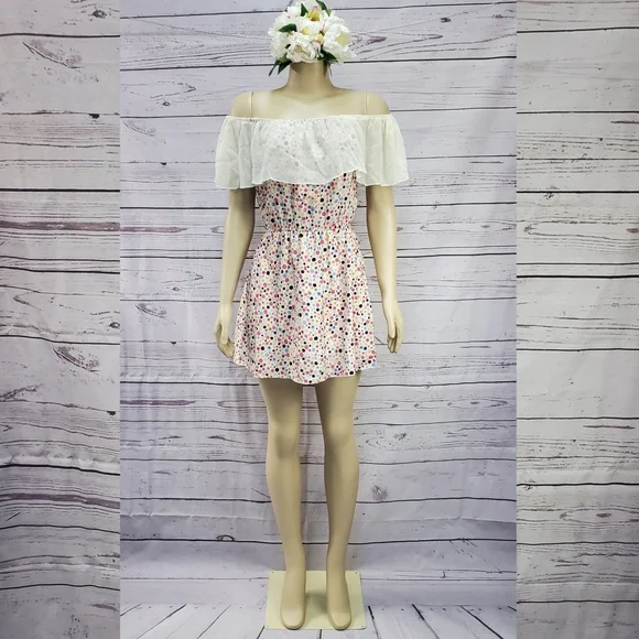 small off shoulder summer dress - Picture 2 of 6